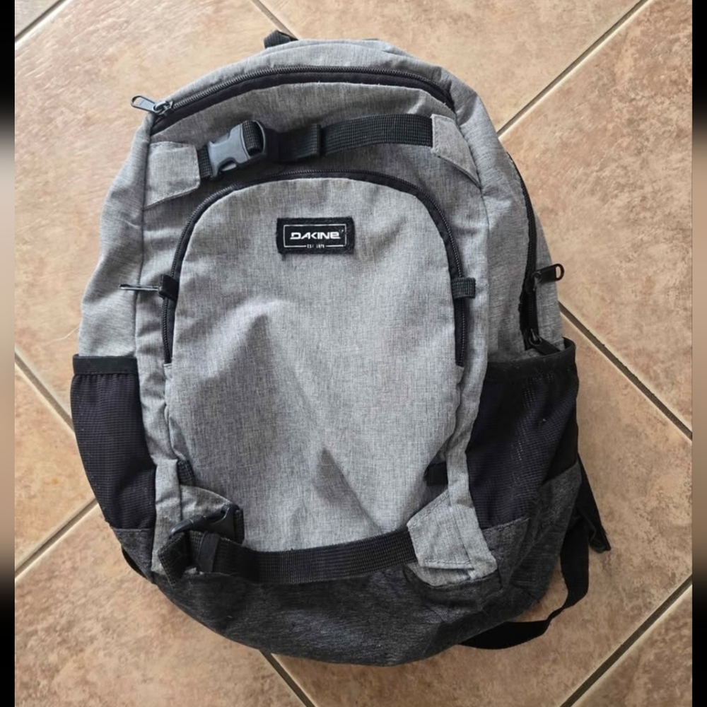 Kid's Dakine 13 L backpack